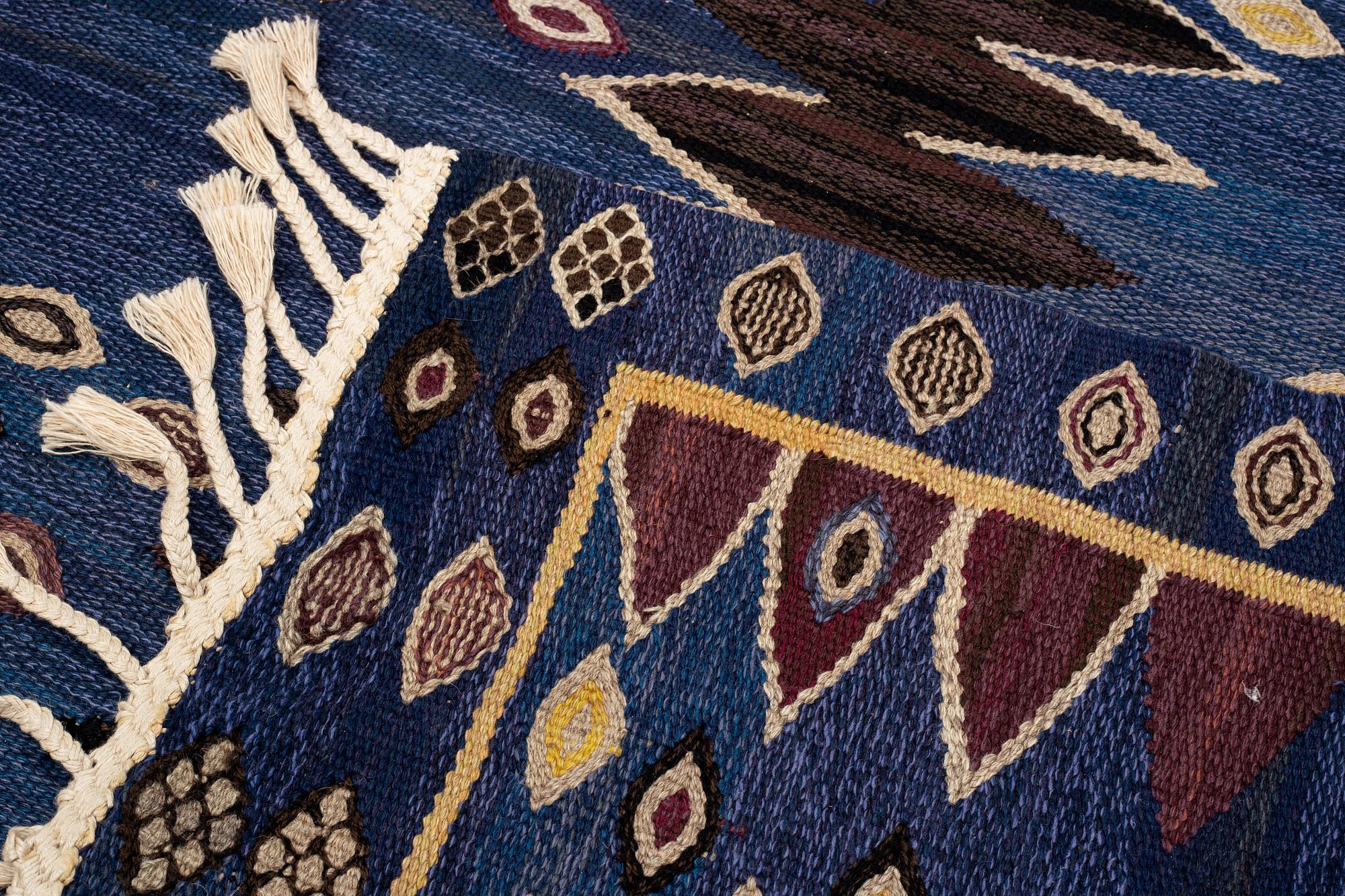 Barbro Nilsson, matto, "Snäckorna", flat weave, ca 312-313,5 x 200-204,5 cm, signed AB MMF BN.