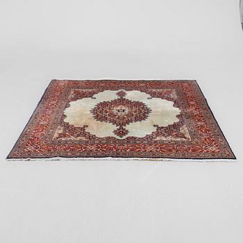 Oriental rug, Moud, 198x200 cm.