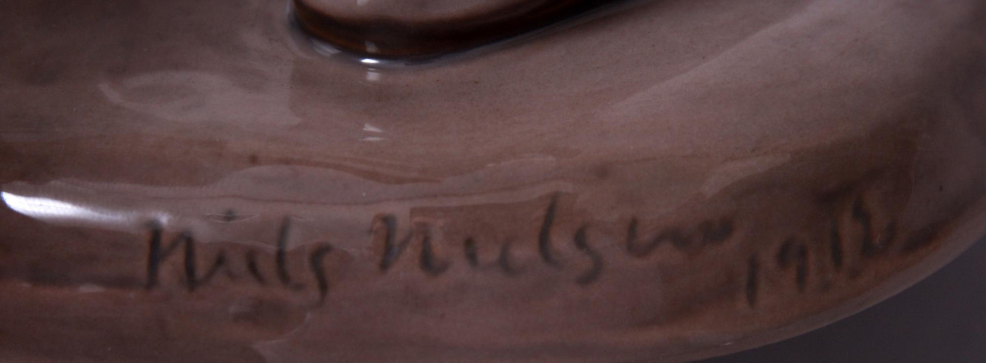 FIGURIN, porslin, Bing & Gröndahl, sign Niels Nielsen 1912.