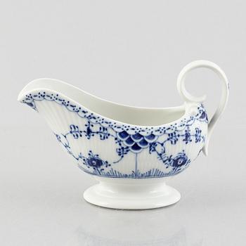 A 'Blue Fluted Half Lace' / 'Musselmalet' porcelain sauce boat, Royal Copenhagen, model 661, 1969-73.