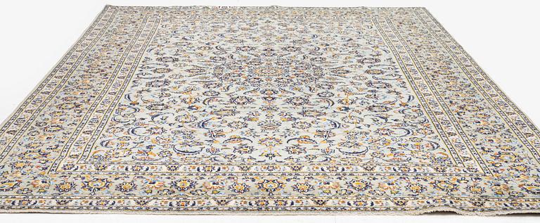 Carpet, Keshan, approx. 365 x 262 cm.