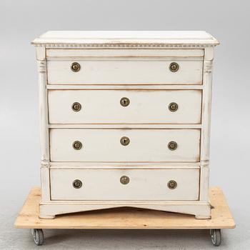 Chest of drawers, 19th century.