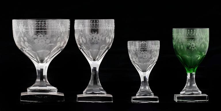 GLASSERVIS, 62 delar, empirestil, tidigt 1900-tal.