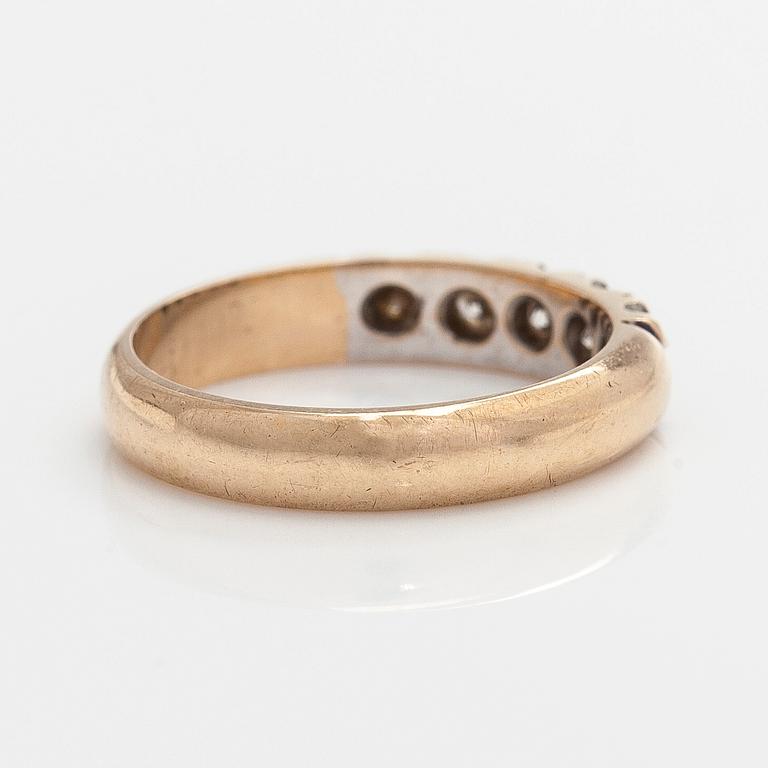 Sormus, briljanttihiotut timantit, 14K kultaa, Kulta-Malli, Helsinki 1998.