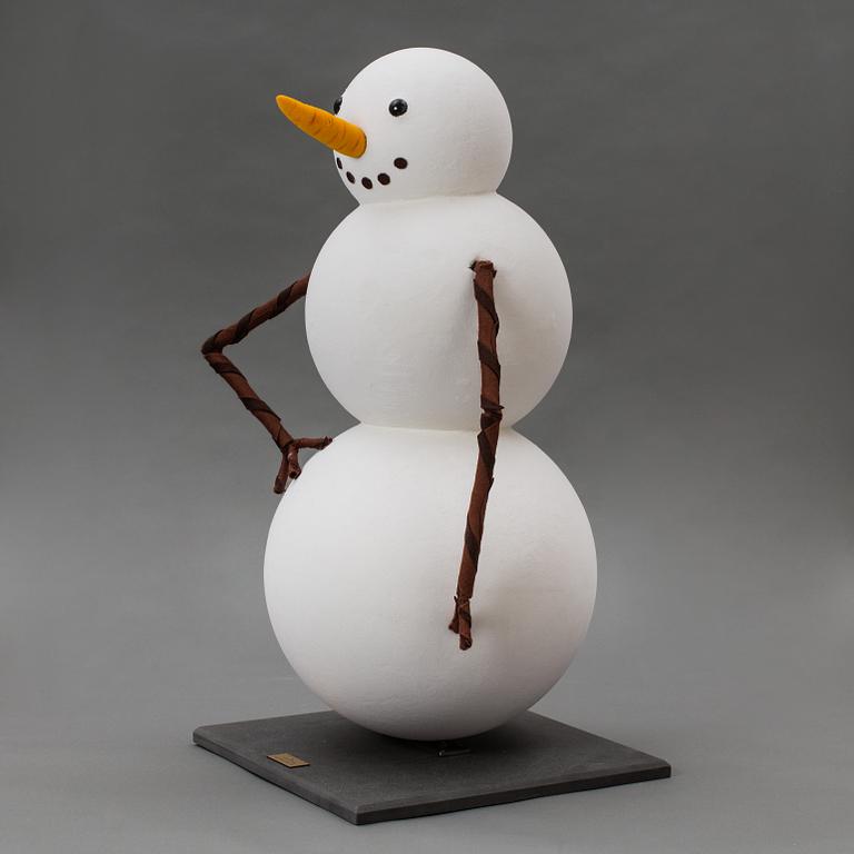 A snowman made by JoAnn Tan Studio for NK 2016.