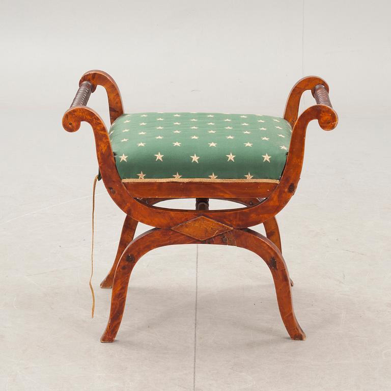 TABURETT, Karl Johan, 1800-tal.