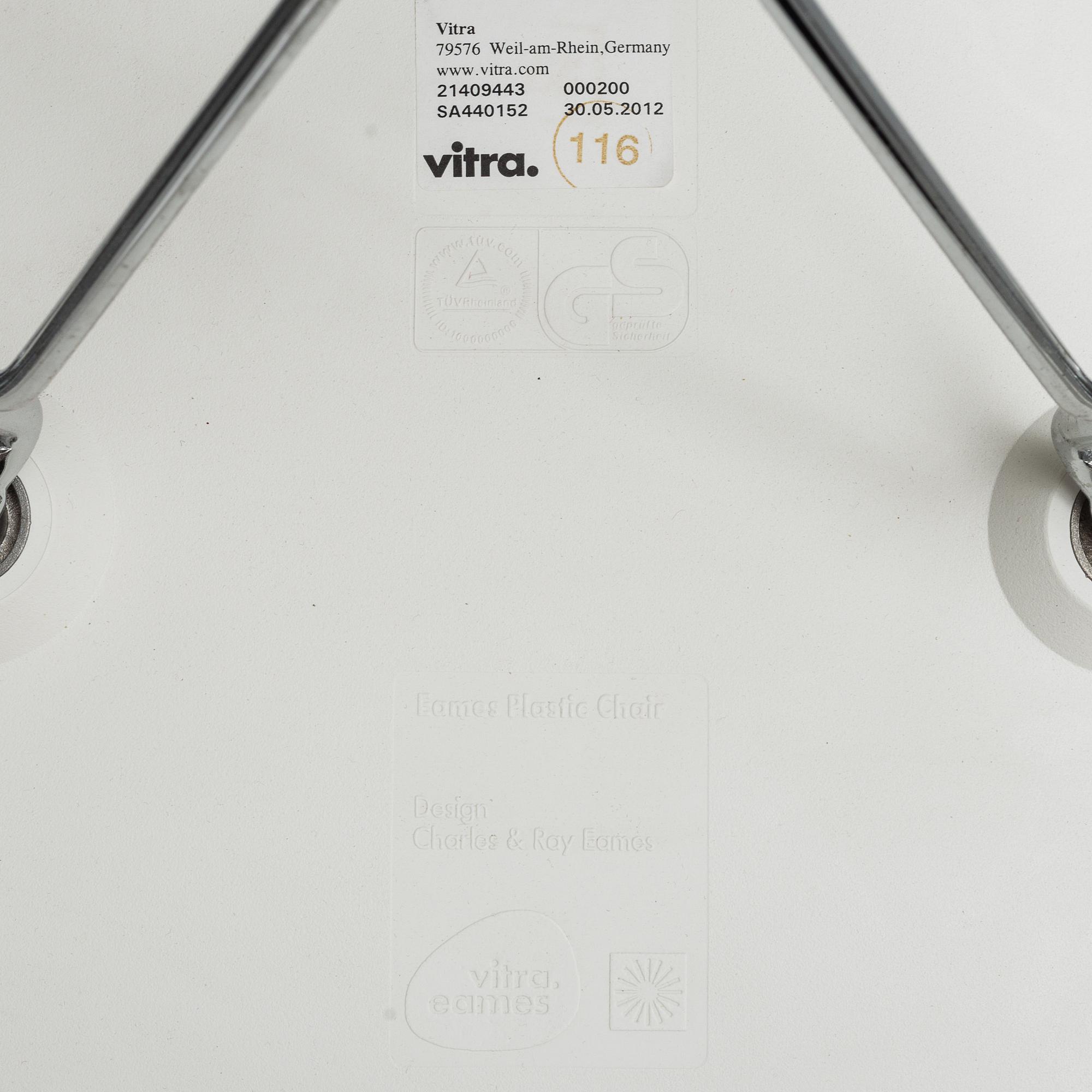 CHARLES AND RAY EAMES, six DSR chairs, Vitra, 2012.