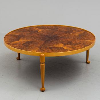 A model 2139 table by Josef Frank, Firma Svenskt Tenn.