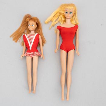 Barbie & Skipper, dockor 2 st. samt kläder vintage, Mattel 1960-tal.