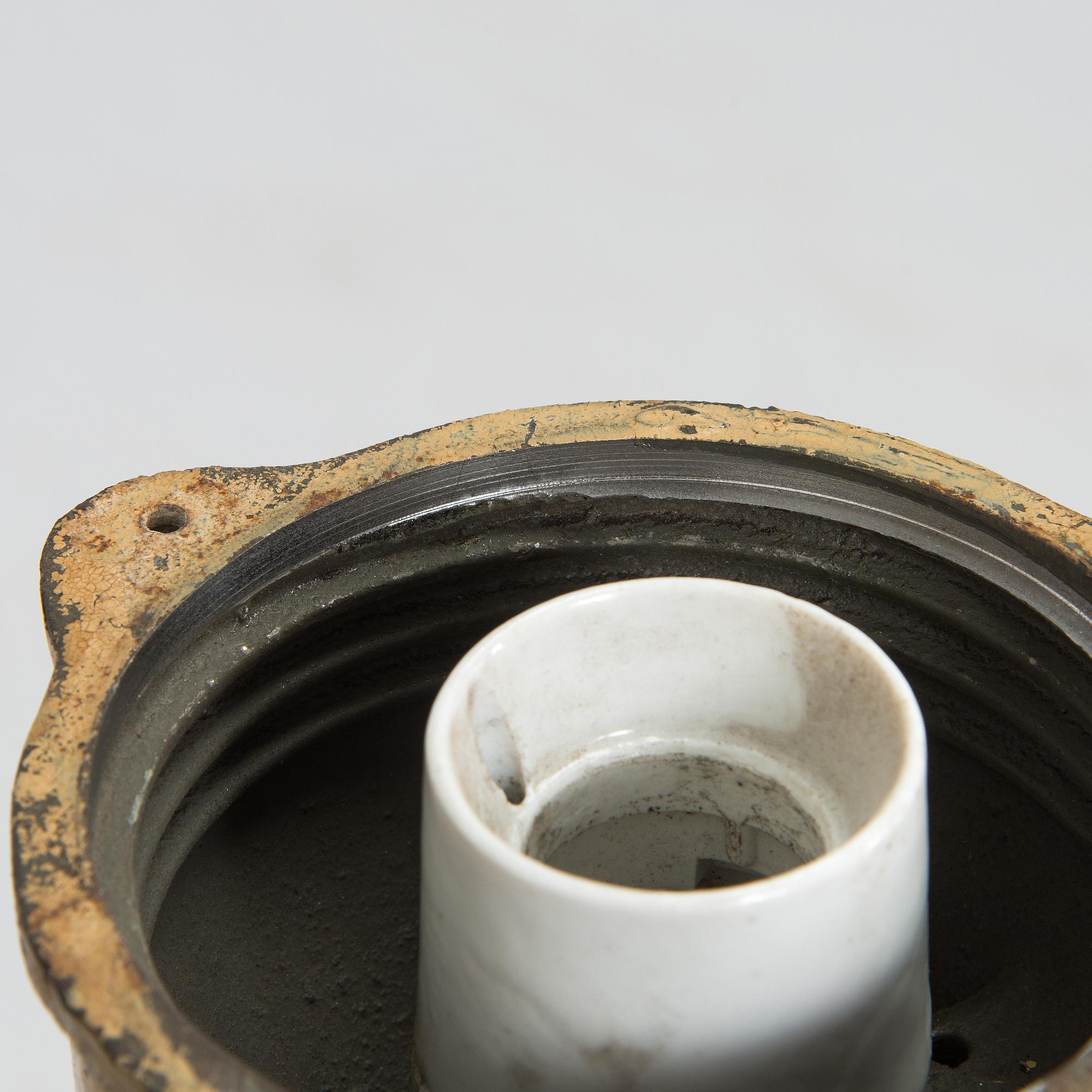 Paavo Tynell, seinä- / ulkovalaisinpari, malli 7308, Taito / Idman, 1930-luku.