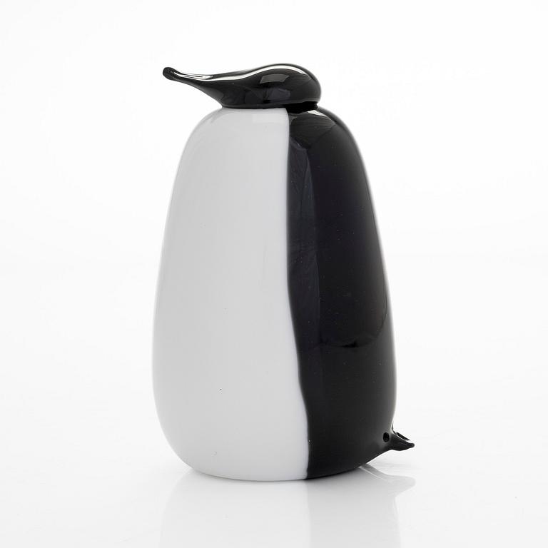 Oiva Toikka, a 'Ping' glass bird, signed O. Toikka Nuutajärvi.