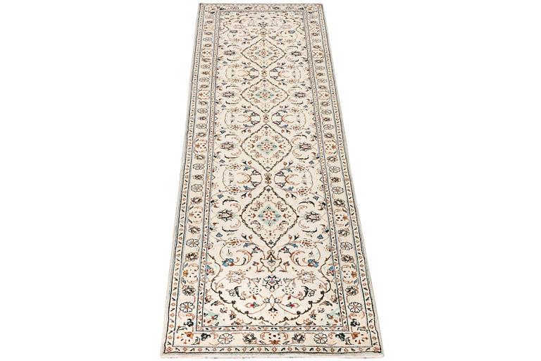 Gallerimatta, Keshan, ca. 300 x 80 cm.