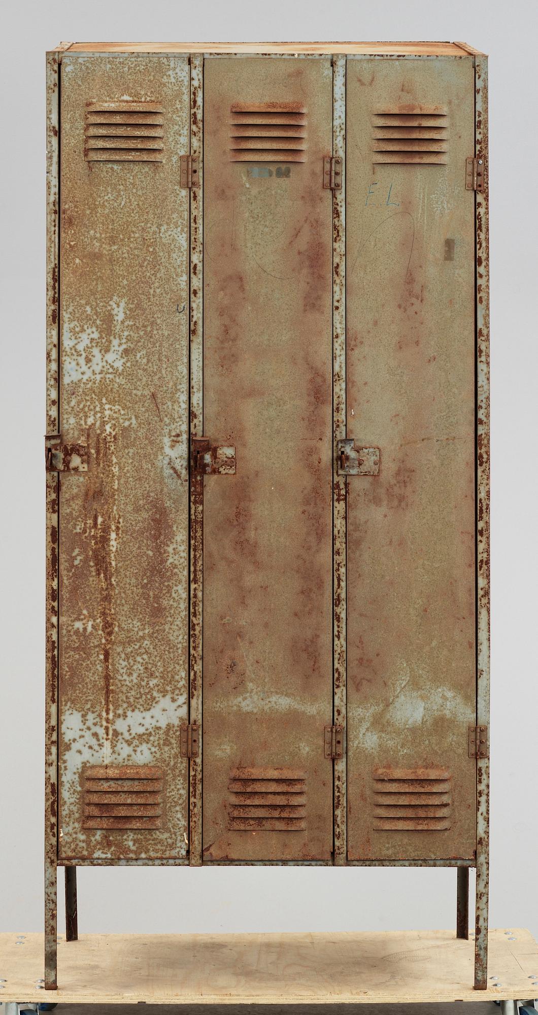 PLÅTSKÅP, 1900-talets mitt.