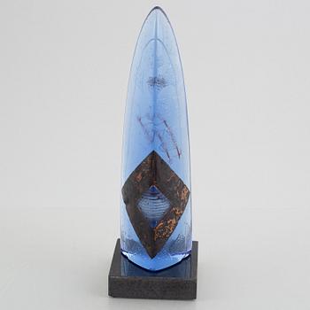 Bertil Vallien, skulptur, "Beginning", glas, limited edition, Kosta Boda.