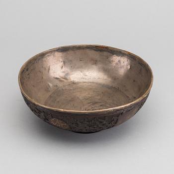 A chinese silver and coconut bowl, late 19th century / turn of the centurt 1900.