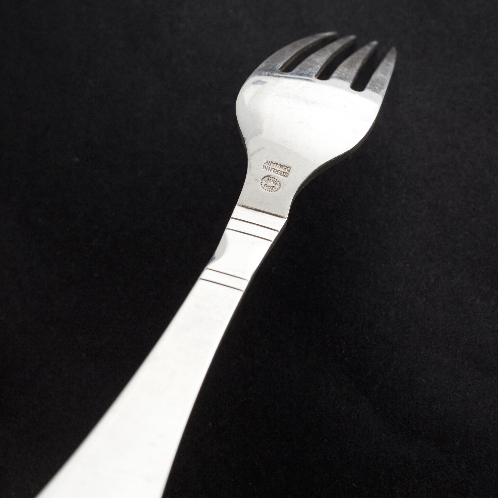 ten silver cutlery.