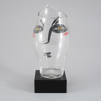 VAS, glas, Ulrica Hydman-Vallien, Kosta Boda, 1900-talets slut.