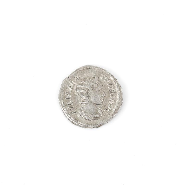SILVERMYNT, Denarius, Julia Mamaea, Romerska riket 180-235 efter Kristus. Ca 3 gram.