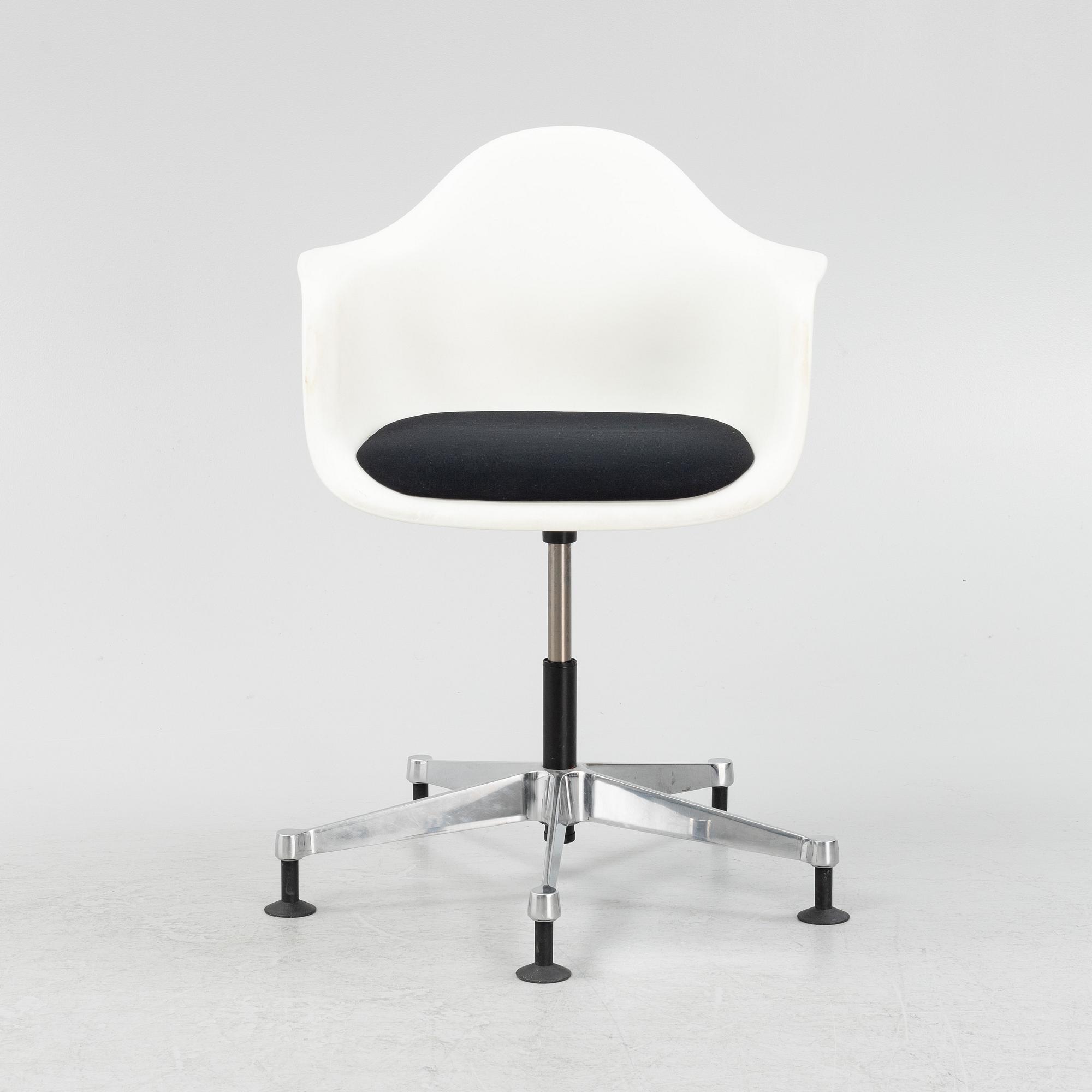 Charles & Ray Eames, a 'PACC' chair, Vitra.