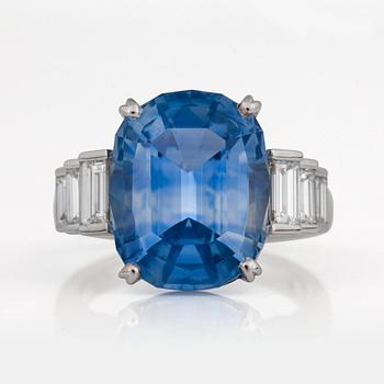 1162. An unheated sapphire and diamond ring.