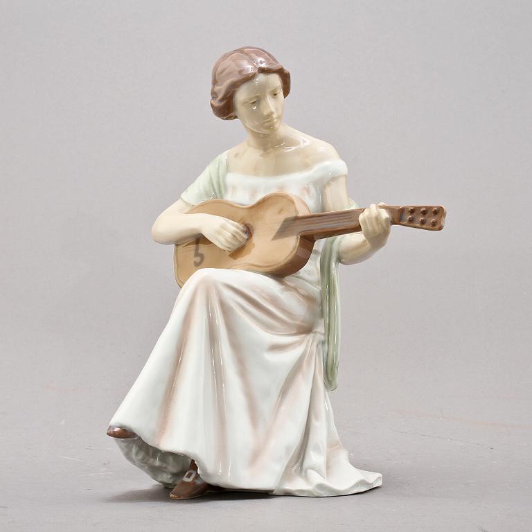 FIGURIN, porslin, Royal Copenhagen, 1900-tal.