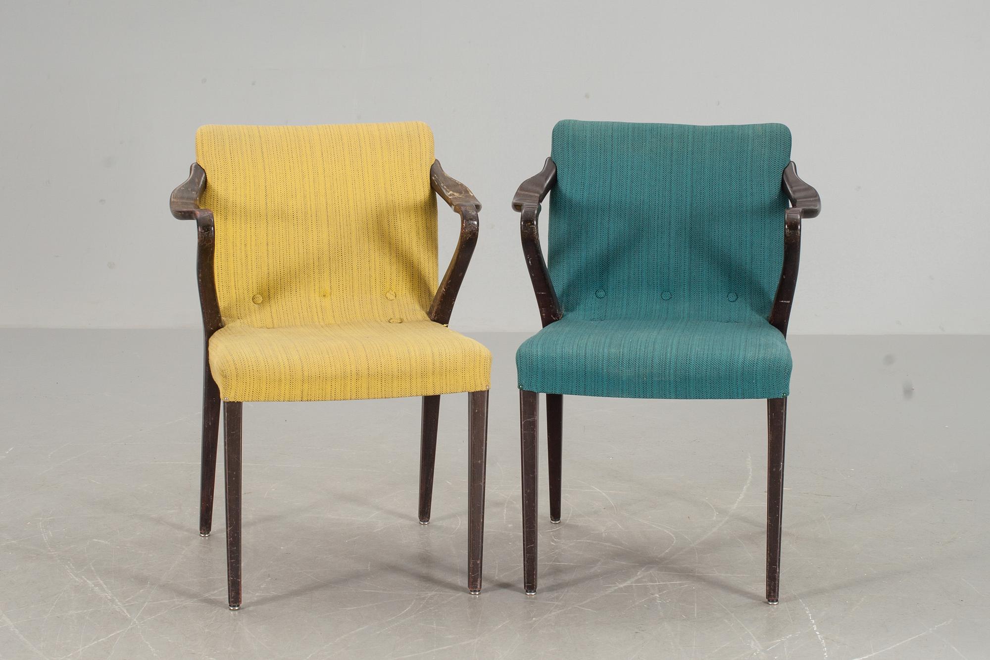 KARMSTOLAR, 2 st, modell 1522, Axel Larsson, Bodafors, formgiven 1935.