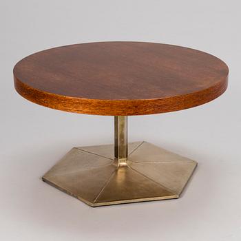 VOITTO HAAPALAINEN, A 1972 'Prisma' coffee table for Tehokaluste Oy.