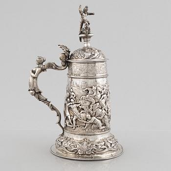 Dryckeskanna, silver, möjligen Hannover 1800-tal, importstämplad London 1878.