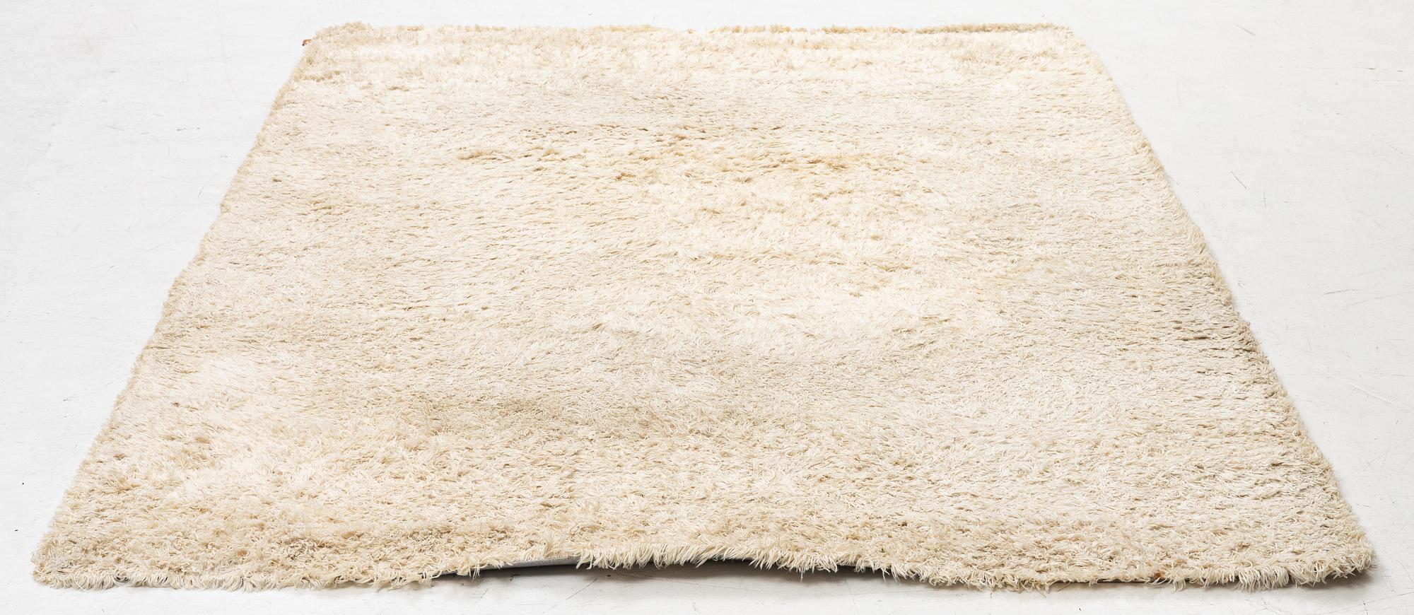 Gunilla Lagerhem Ullberg, "Fogg", NR 5, Kasthall, approx. 234 x 172 cm.