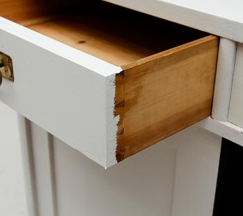 BOKSKÅP, jugend, 1900-talets början.