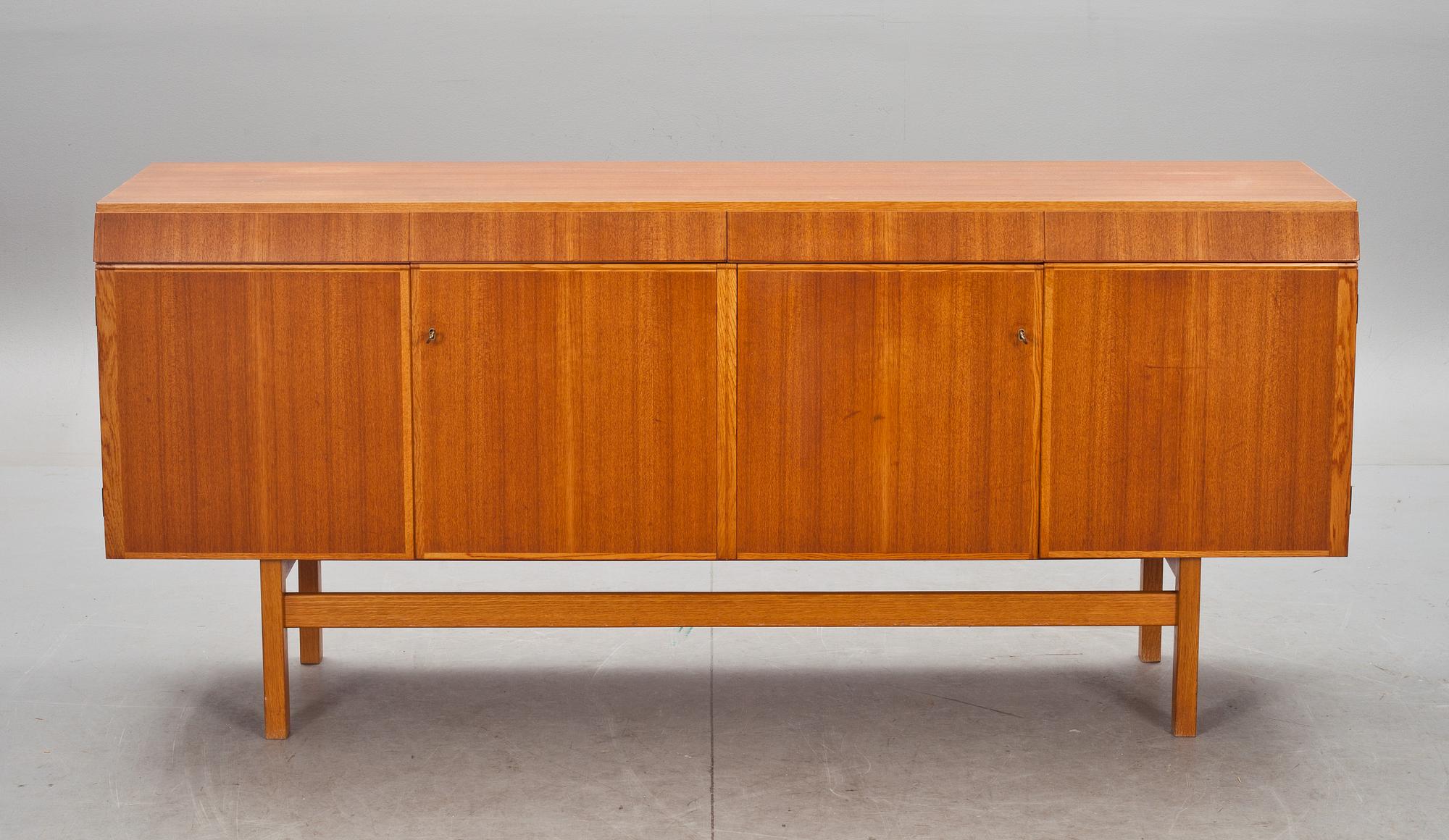 SIDEBOARD, Svante Skogh, 1900-talets andra hälft.