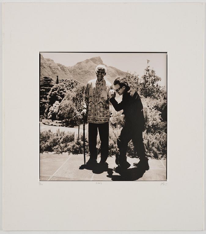 Anton Corbijn, "22:U2", 1982-2003.