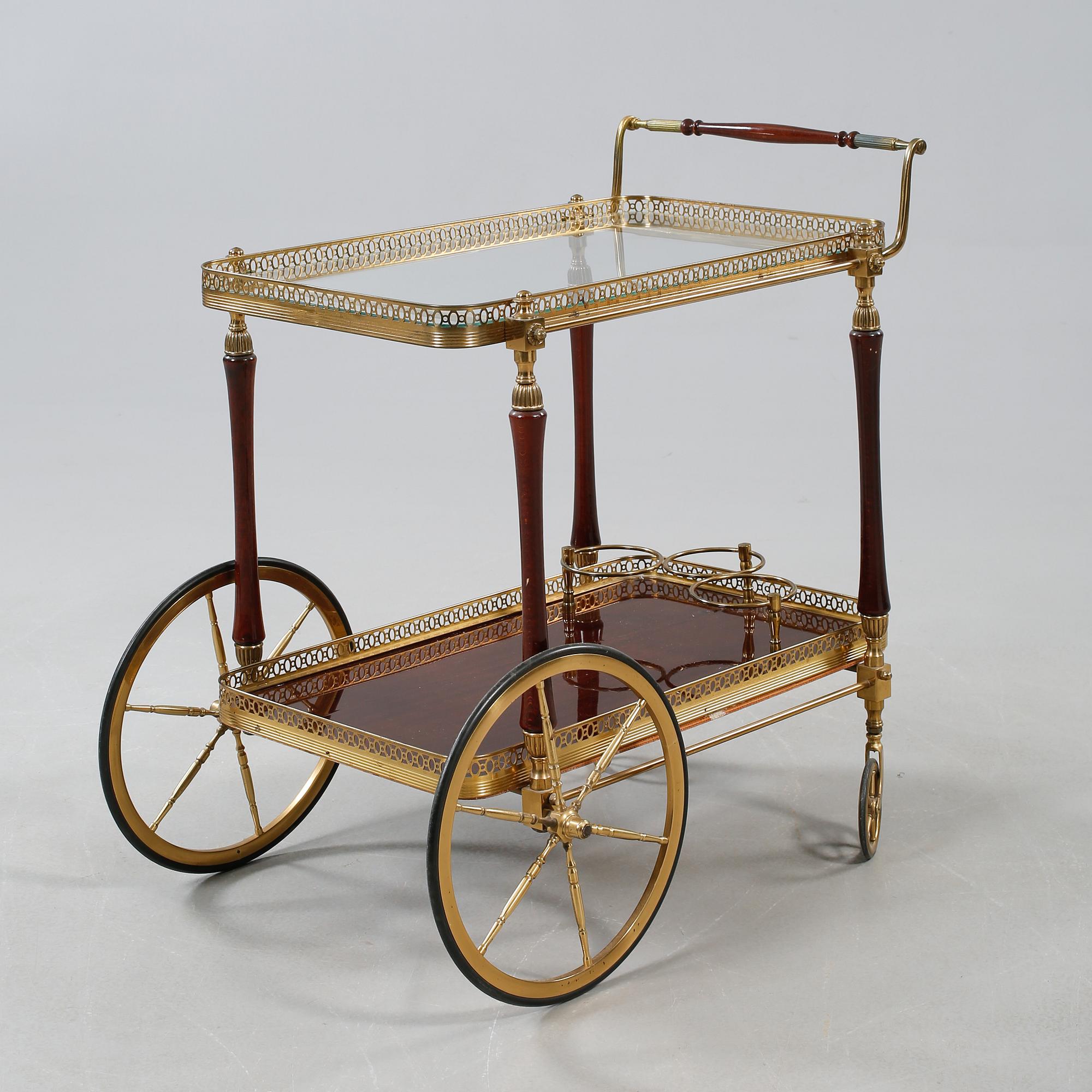 SERVERINGSVAGN, 1900-talets andra hälft.