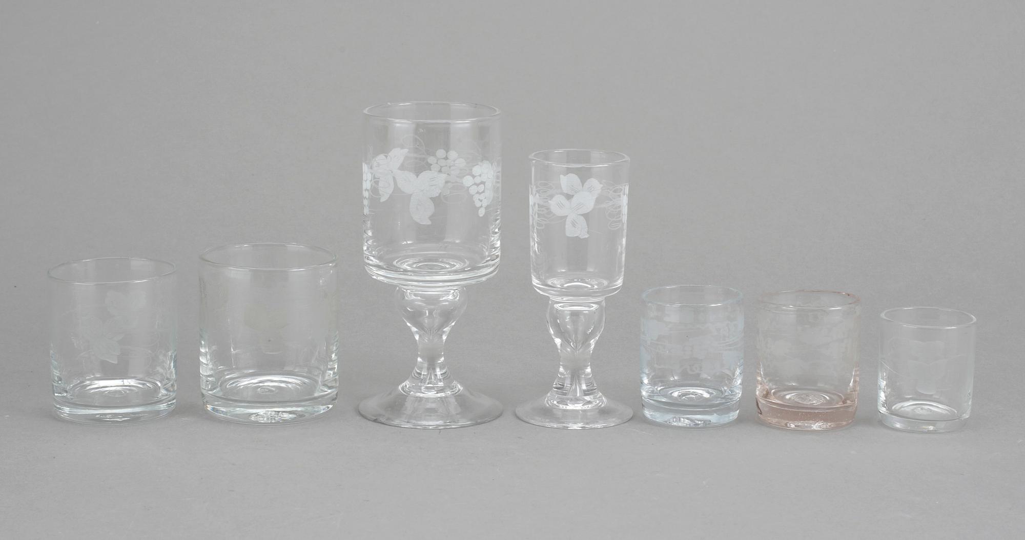 GLASSERVIS, 36 delar, "Swedish old", Reijmyre.