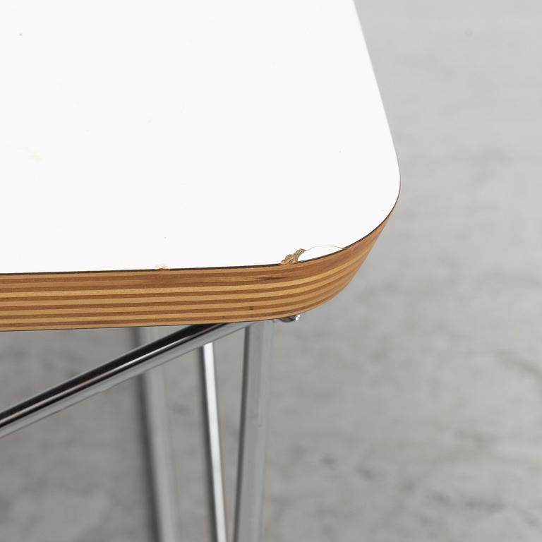 Charles & Ray Eames, sängbord, ett par, "LTR Occasional Table", Vitra Design Museum, omkring 2000.