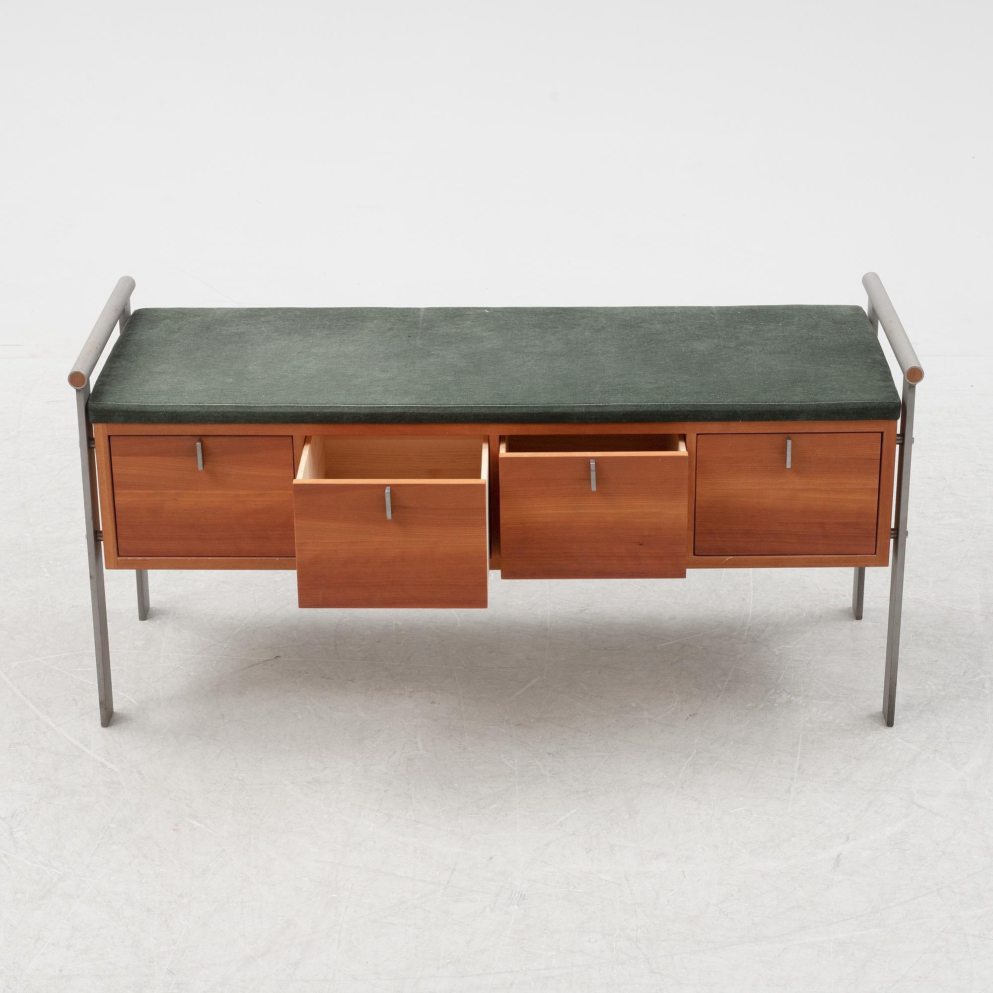 A 'Ladan' contemporary bench by Kerstin Olby.