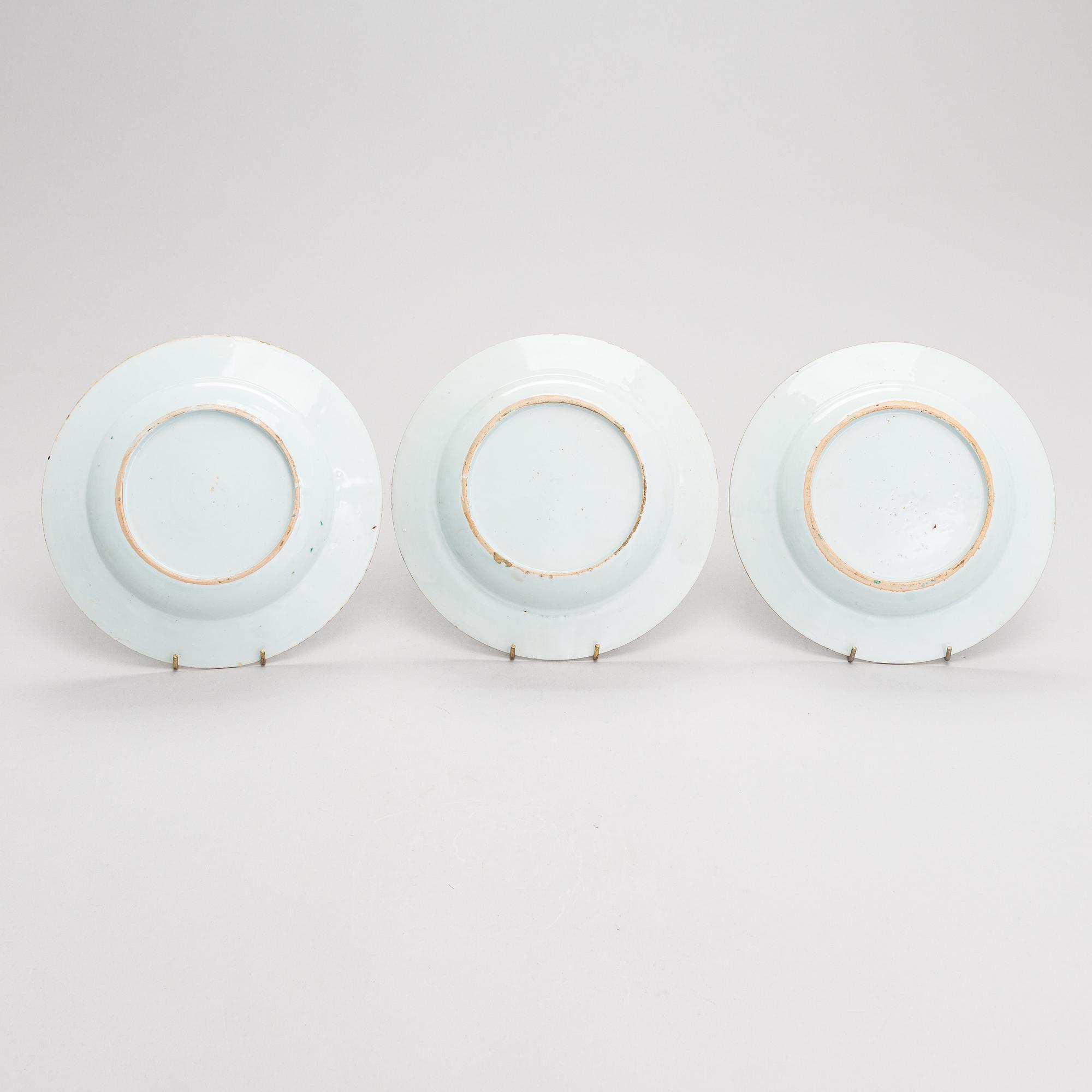 Lautasia, 6 kpl, posliinia, Kiina 1700-luku.