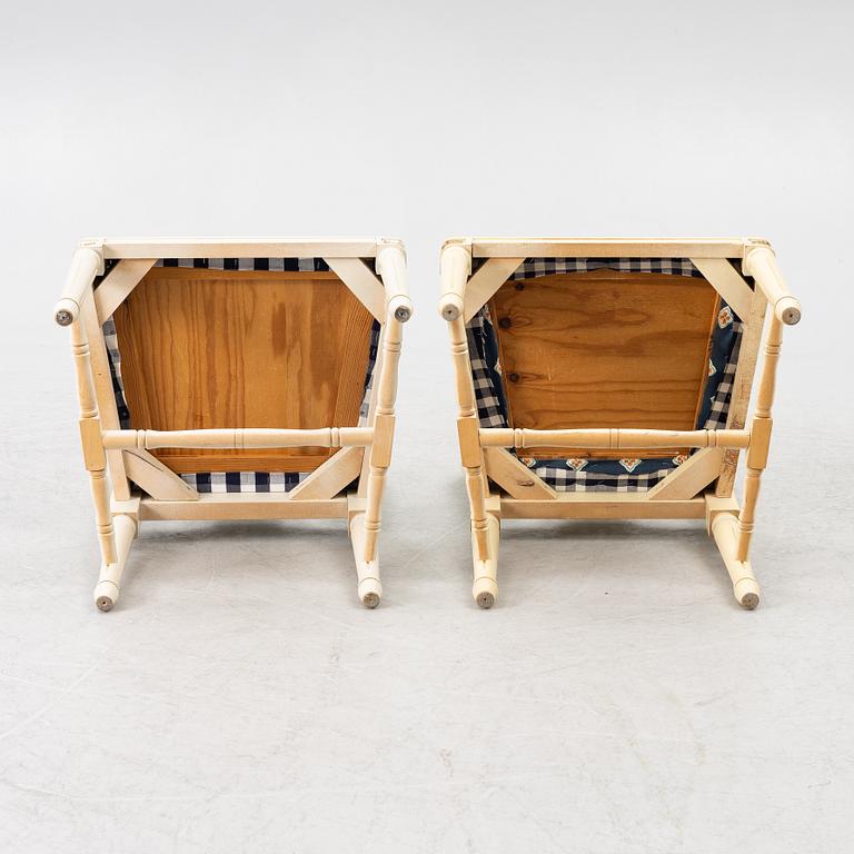 Dining table with 10 chairs, Gustavian style, second half of the 20th century.