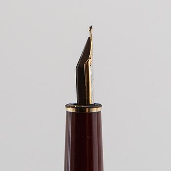 Mont Blanc fountain pen and ballpoint pen "Meisterstück".