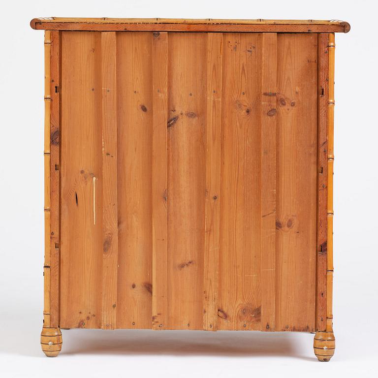 Byrå, modell "500", Bodafors Stol- och Möbelfabrik, 1890-tal.