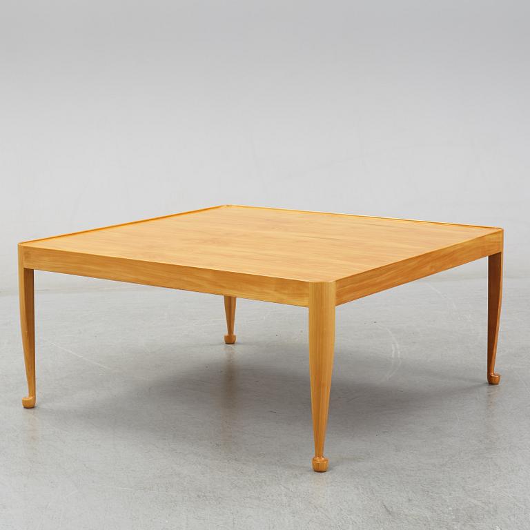 Josef Frank, soffbord, "Diplomat" modell 2073, Firma Svenskt Tenn, formgivet 1949, tillverkat före 1985.