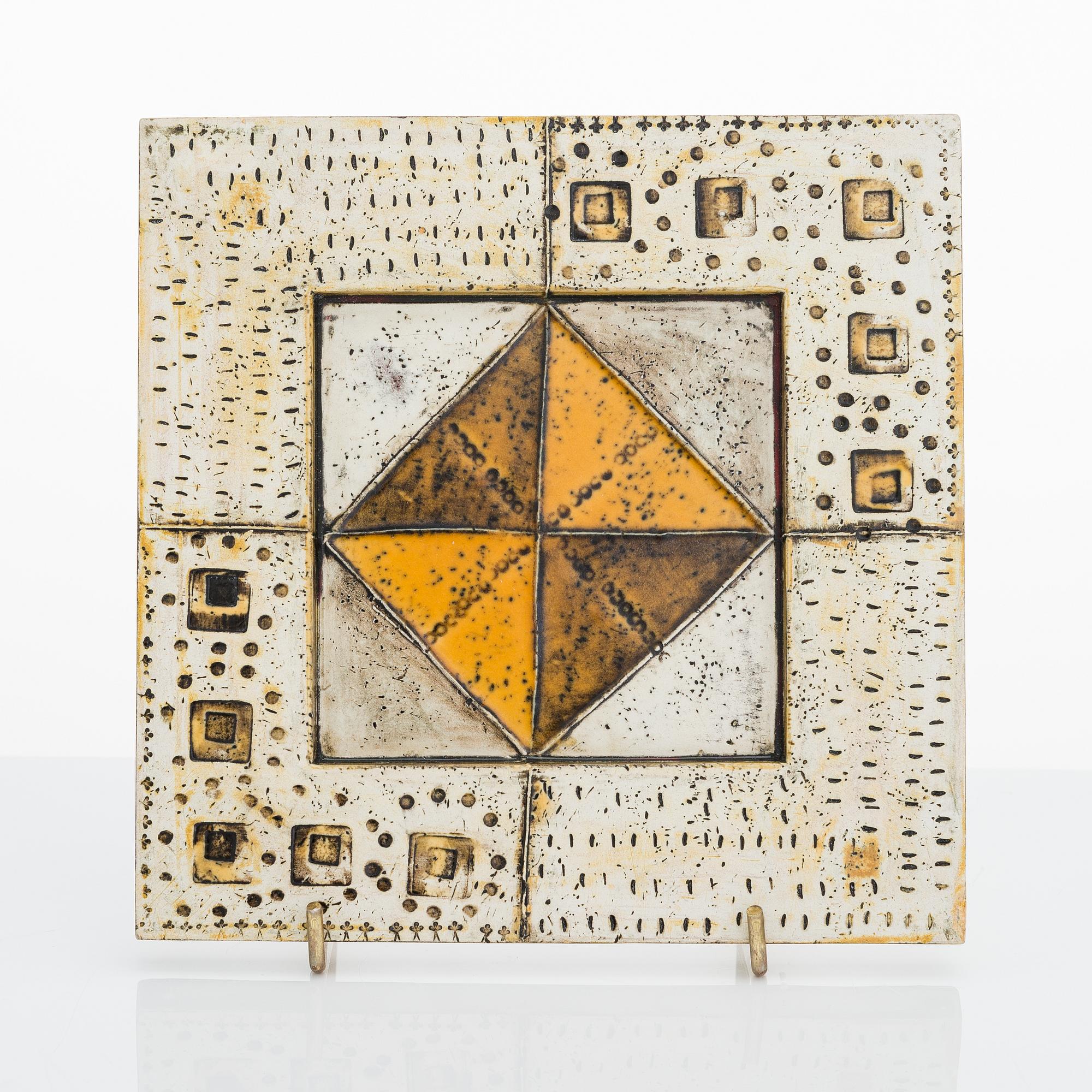 RUT BRYK, relief, stengods signerad BRYK.