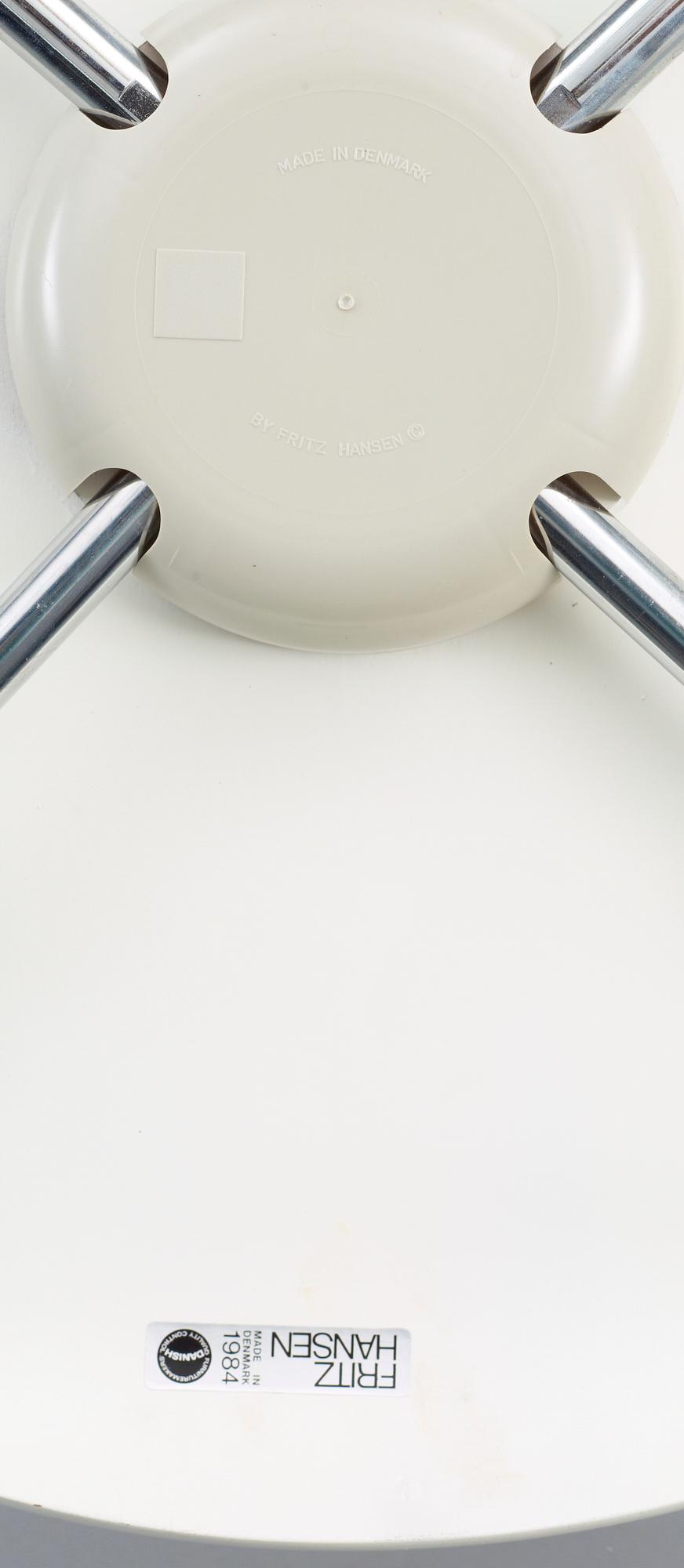 KARMSTOLAR, 4 st, "Sjuan", Arne Jacobsen, Fritz Hansen, formgiven 1955.