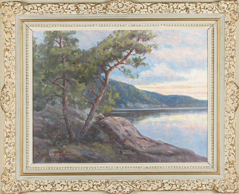 Ina Sjöström, Tallar vid standen.