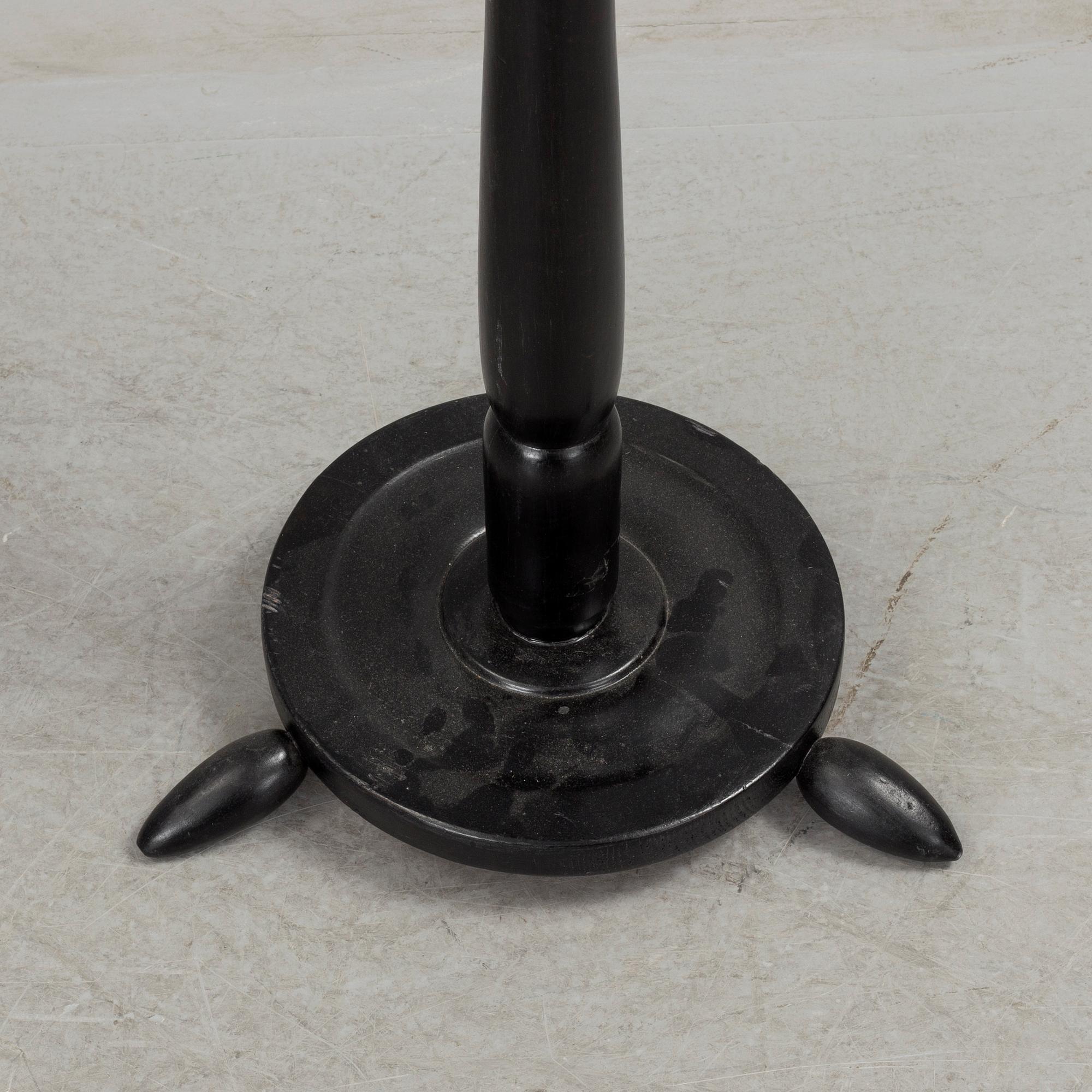 PROVDOCKA, 1900-talets första hälft.