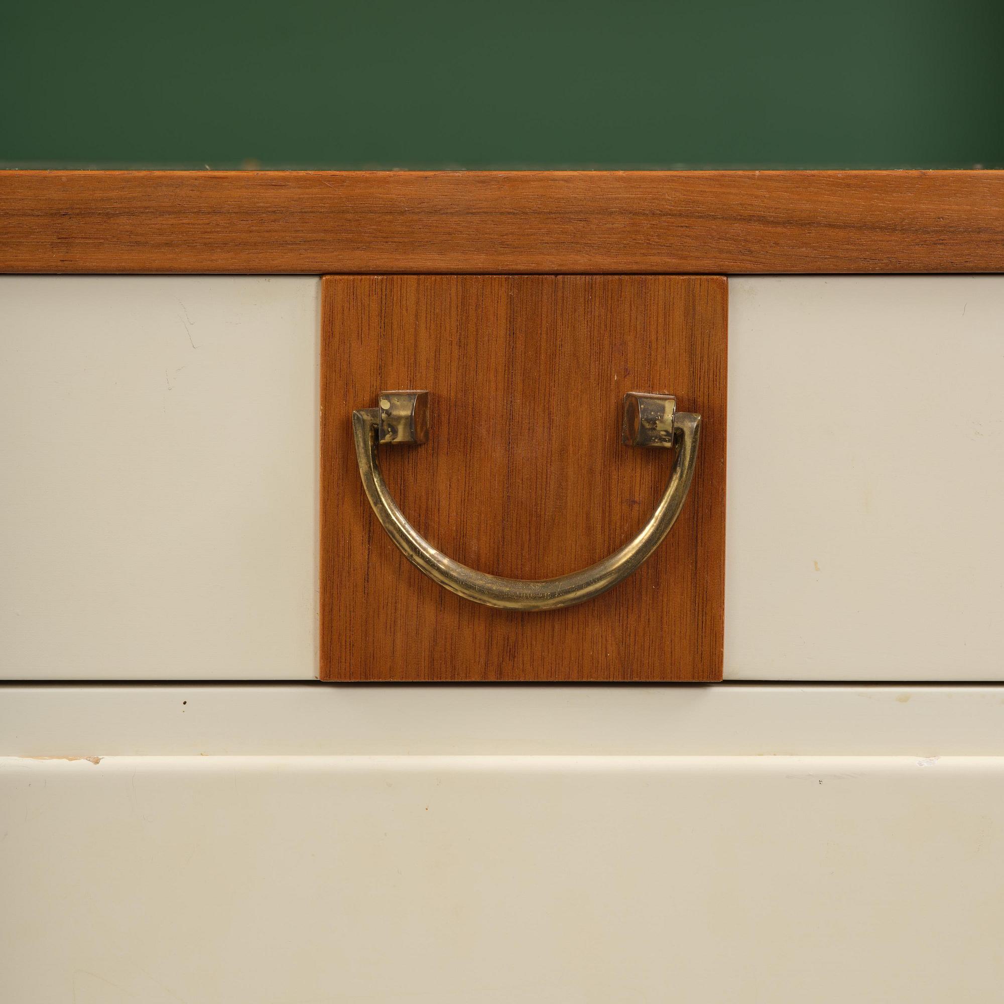 Josef Frank, a set of three bookcases model "B 2255", Firma Svenskt Tenn, mid-20th century, provenance Estrid Ericson.