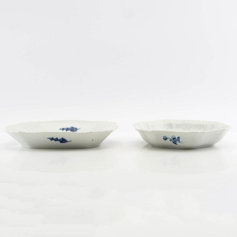 Servis  "Blå Blomst" ca 59 dlr Royal Copenhagen Danmark porslin.