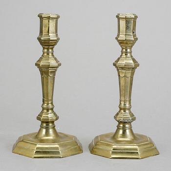 LJUSSTAKAR, ett par, barockstil, 1800-tal.