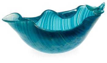 A Tyra Lundgren glass bowl, Venini, Murano, Italy 1930's-40's.