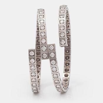 Cartier, Rannekoru "Tectonique", 18K valkokultaa, briljanttihiottuja timantteja n. 11.90 ct yht. Merkitty CT6808, JC.
